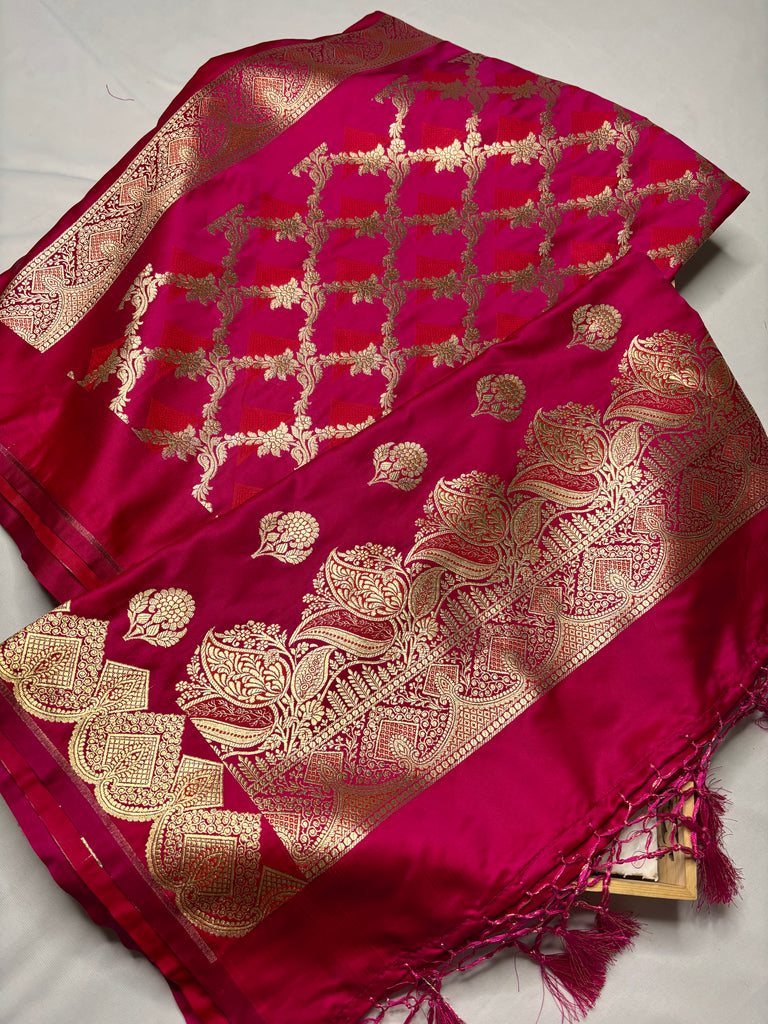 Kasturi – Mashru Silk Three-Piece Suit Set with Soft Meena Pattern